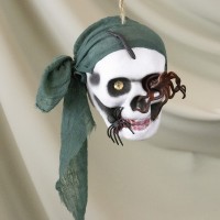 Декор підвісний череп Пірат Крюк 13797 (пляшково-зелений)