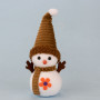 Декор новорічний Сніговик 20 см з оранжевою квіточкою