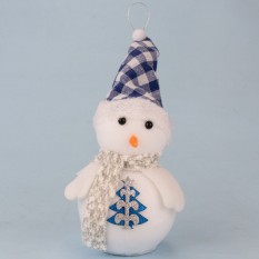 Декор новогодний Снеговик 24 см в шапочке синяя клетка