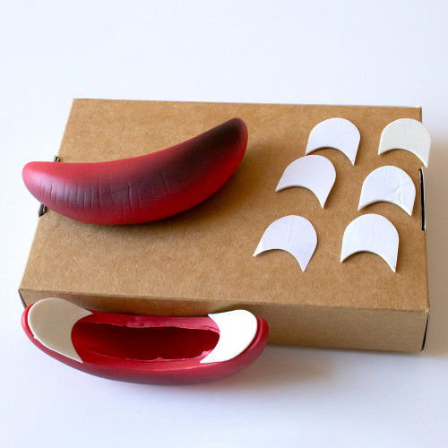 Губи накладні великі