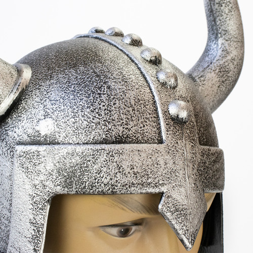 Шолом Вікінга середньовічний з рогами