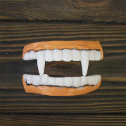 Зуби Вампіра гумові подвійні