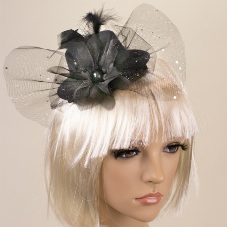 Карнавальная шляпка на заколках 14031 (черная)