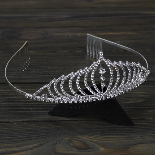 Диадема со стразами металлическая 13836