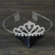 Діадема зі стразами металева 13839