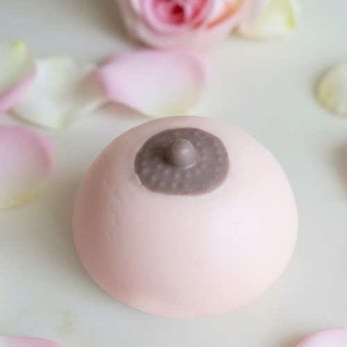 Оригінальна подарункова Грудь з мила 95г 13774 (тілесний)