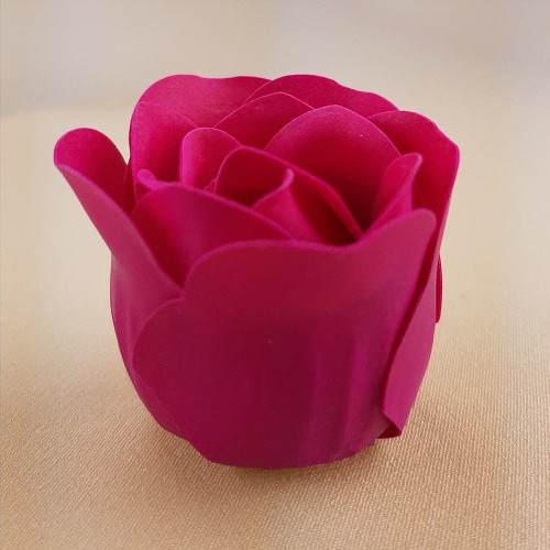 Бутони троянд Подарунковий набір з мила 12568 (малинові)