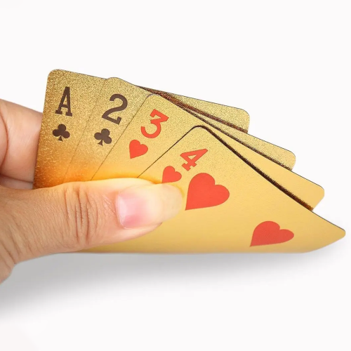 Карти гральні пластикові (золоті)
