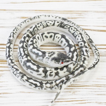 Гумова змія 70см (бежево-сіра)